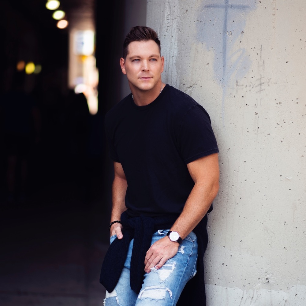 Meet your Posher, Corey